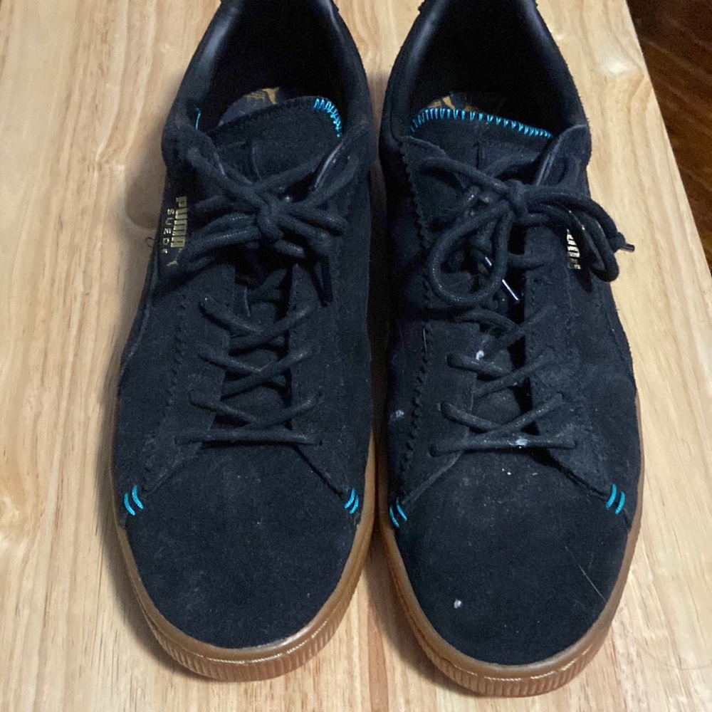 Good condition puma sneakers